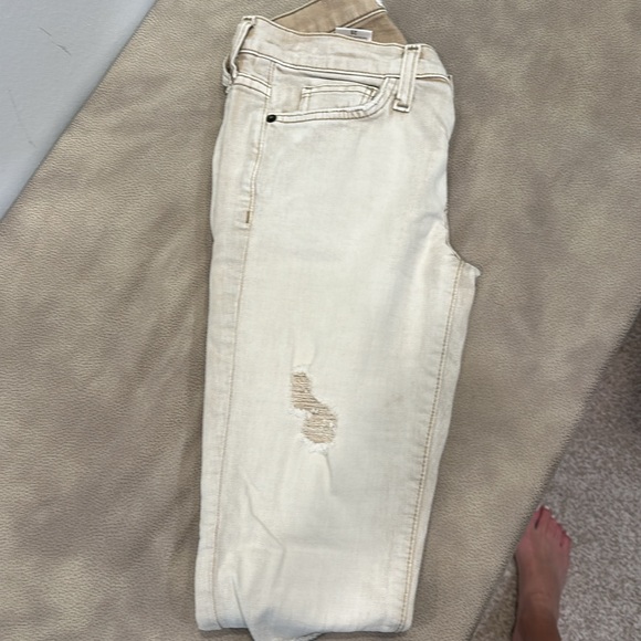 Current Elliot - Picture 3 of 4